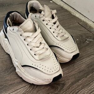 Dolce & Gabbana Cream and Black unisex Leather Lace-Up Sneakers